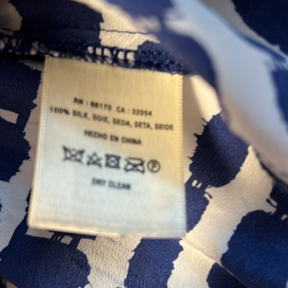 Flynn and Rose Anthropology 100 % Silk top - Picture 3 of 7